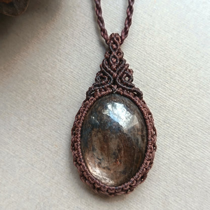 Brown Sapphire Macrame Necklace | Pendant size approx 4 cm