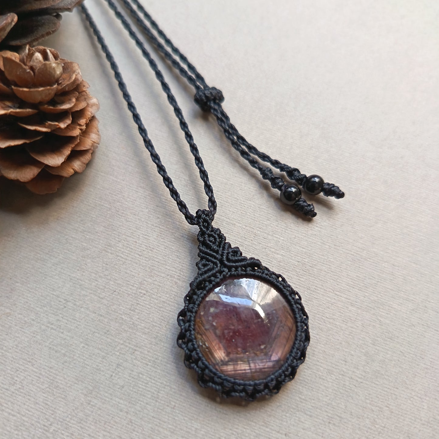 Sapphire (Brown - Purple) Macrame Necklace | Pendant size 3.5 cm