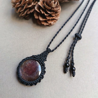 Sapphire (Brown - Purple) Macrame Necklace | Pendant size 3.5 cm