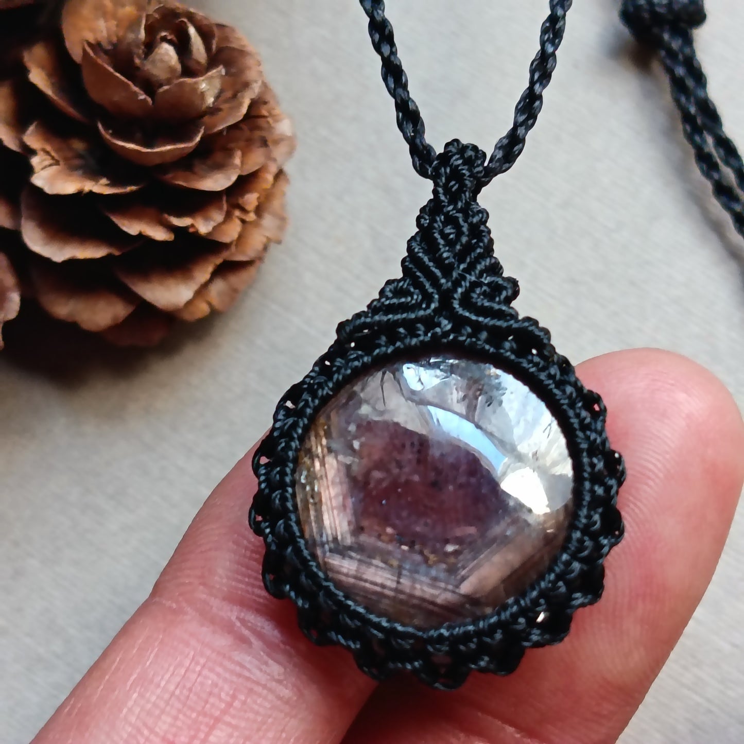 Sapphire (Brown - Purple) Macrame Necklace | Pendant size 3.5 cm