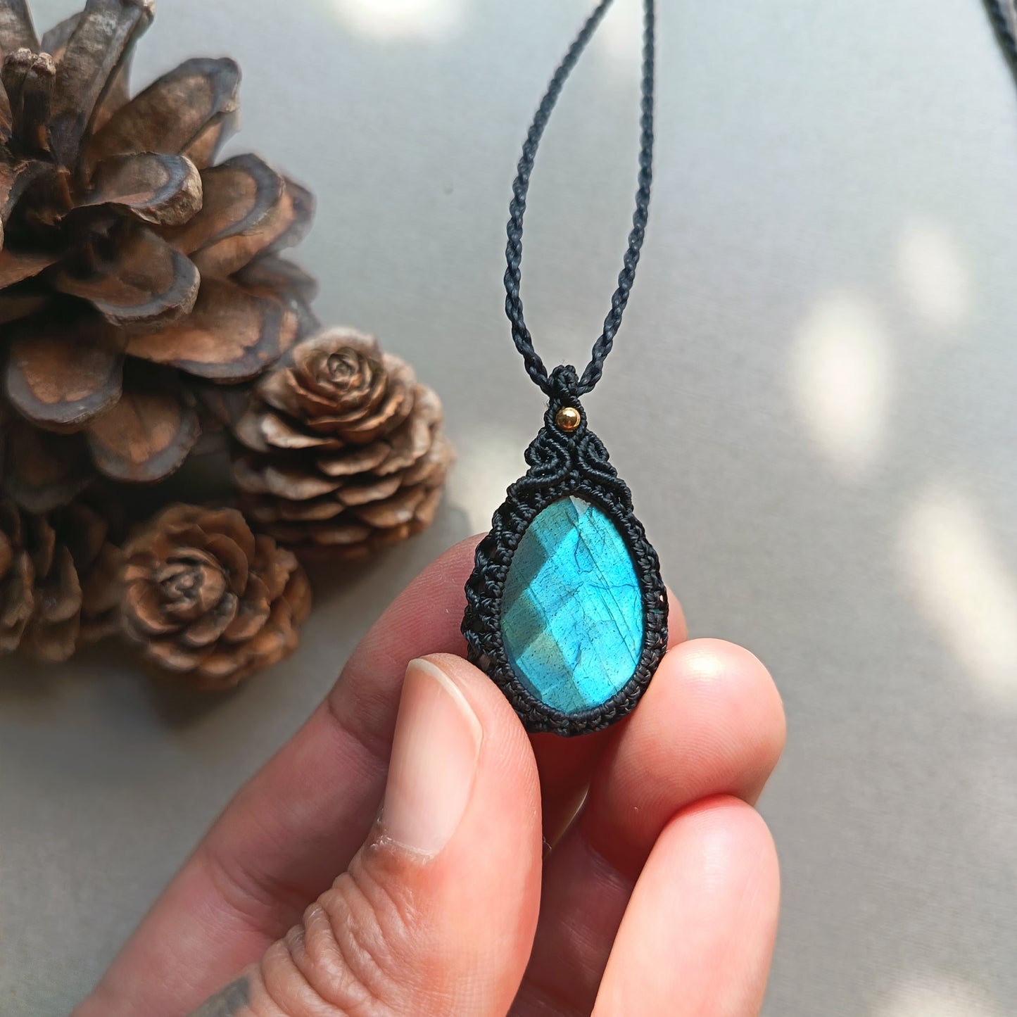 Labradorite Macrame Necklace | Pendant size approx 3.5 cm