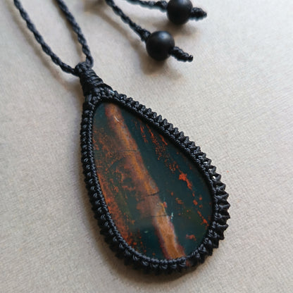 Bloodstone Macrame Necklace | Pendant size 4.8 cm