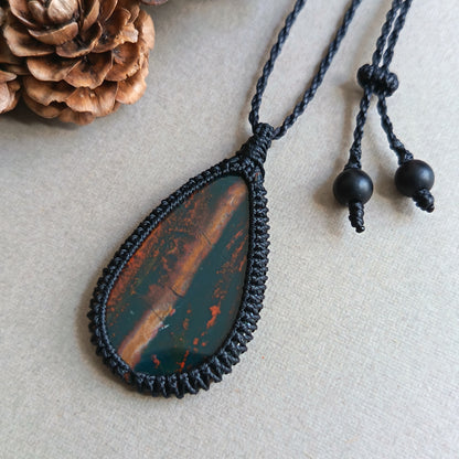 Bloodstone Macrame Necklace | Pendant size 4.8 cm