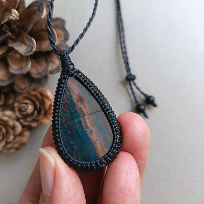 Bloodstone Macrame Necklace | Pendant size 4.8 cm