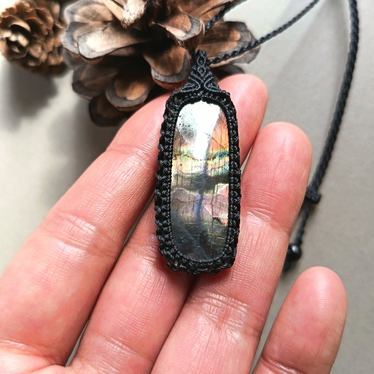 Labradorite Macrame Necklace | Pendant size approx 5.2 cm