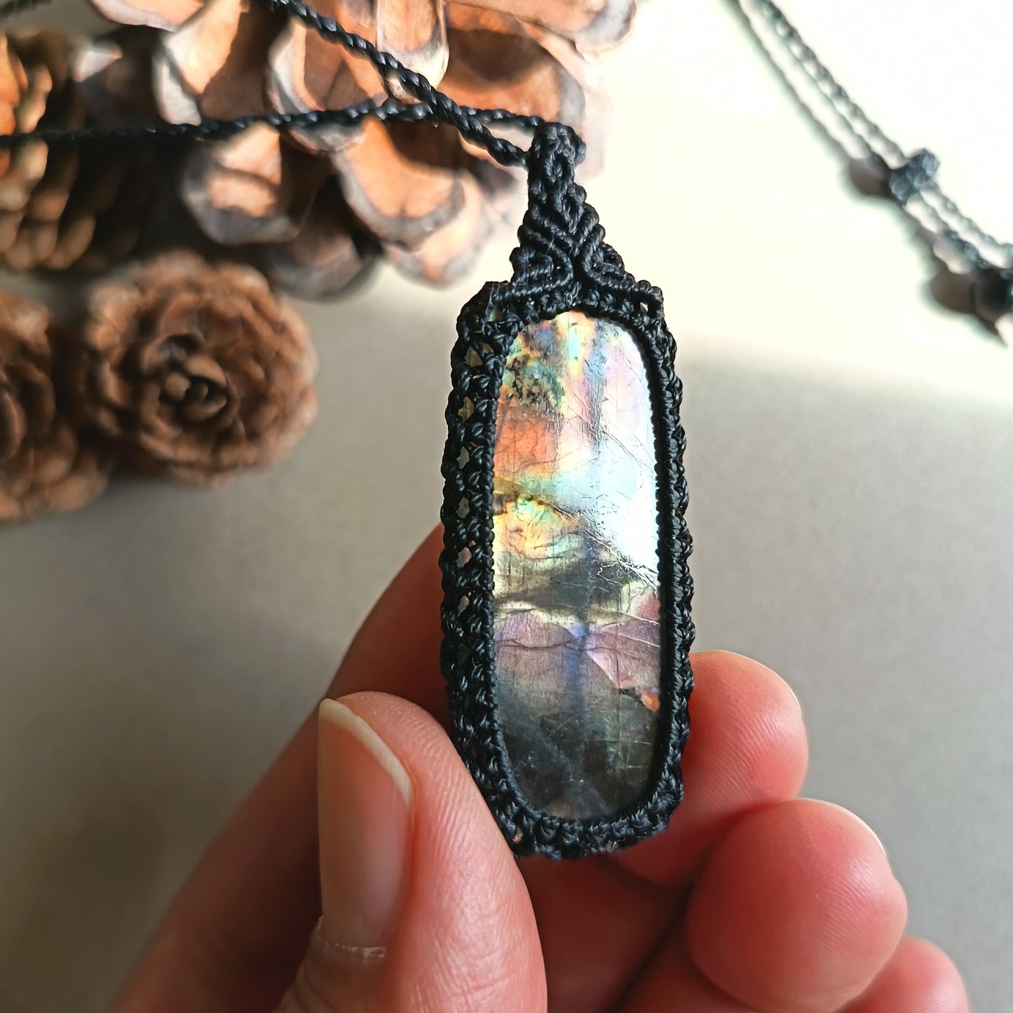 Labradorite Macrame Necklace | Pendant size approx 5.2 cm