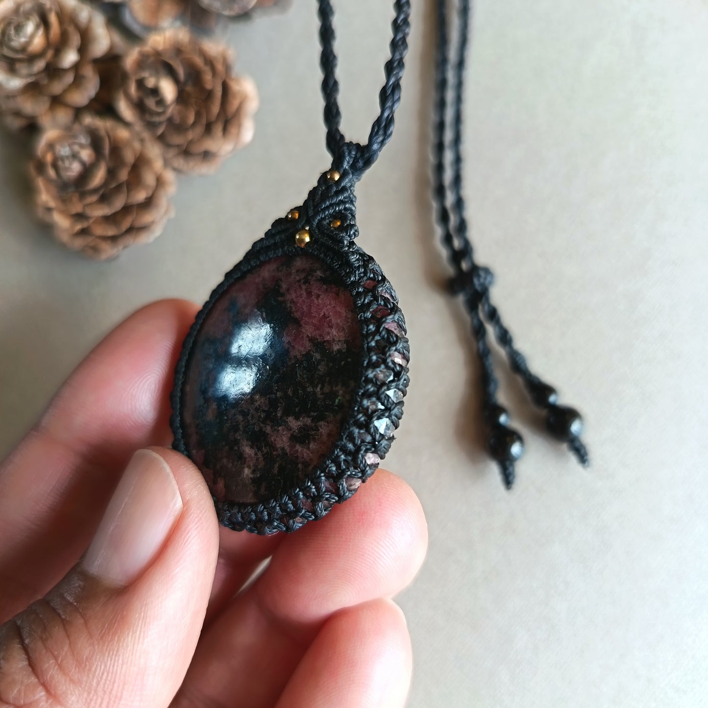Rhodonite Macrame Necklace | Pendant size 4.5 cm