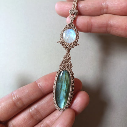 Labradorite Moonstone Macrame Necklace | Pendant size 8.3 cm