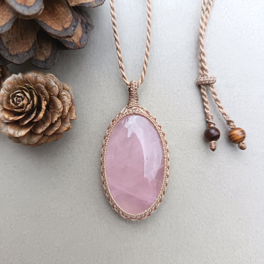 Rose Quartz Macrame Necklace | Pendant size 5.4 cm