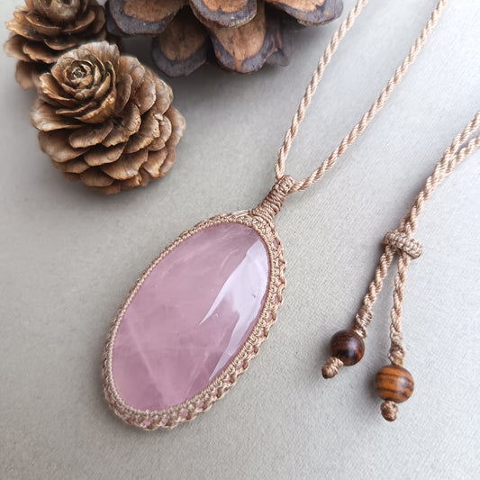 Rose Quartz Macrame Necklace | Pendant size 5.4 cm