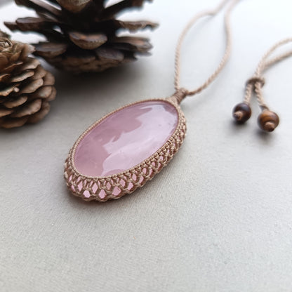 Rose Quartz Macrame Necklace | Pendant size 5.4 cm