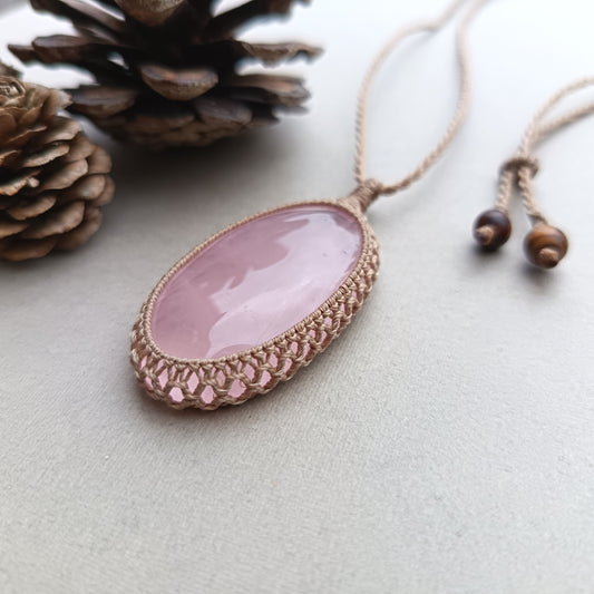 Rose Quartz Macrame Necklace | Pendant size 5.4 cm