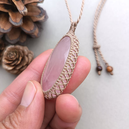 Rose Quartz Macrame Necklace | Pendant size 5.4 cm