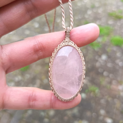 Rose Quartz Macrame Necklace | Pendant size 5.4 cm