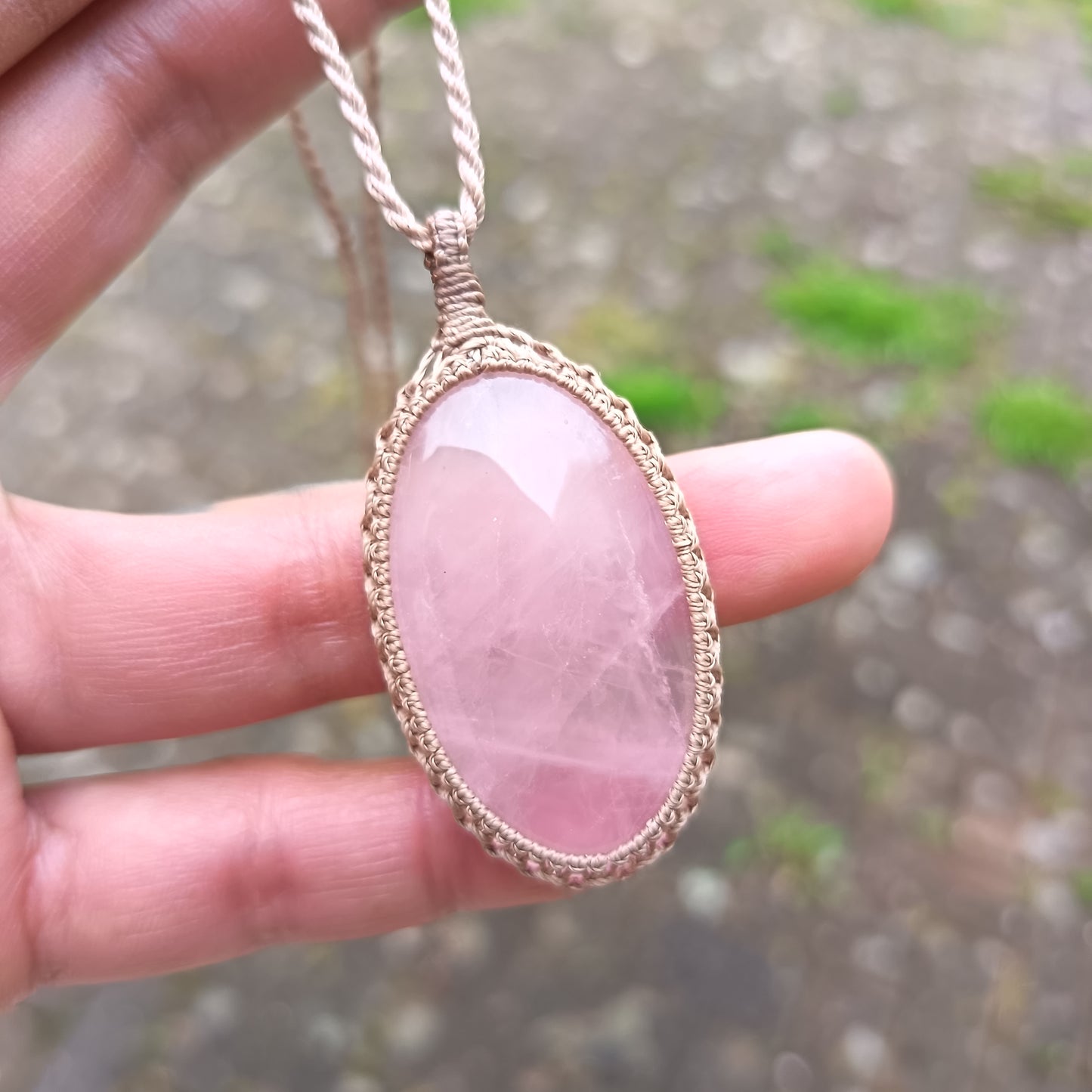 Rose Quartz Macrame Necklace | Pendant size 5.4 cm