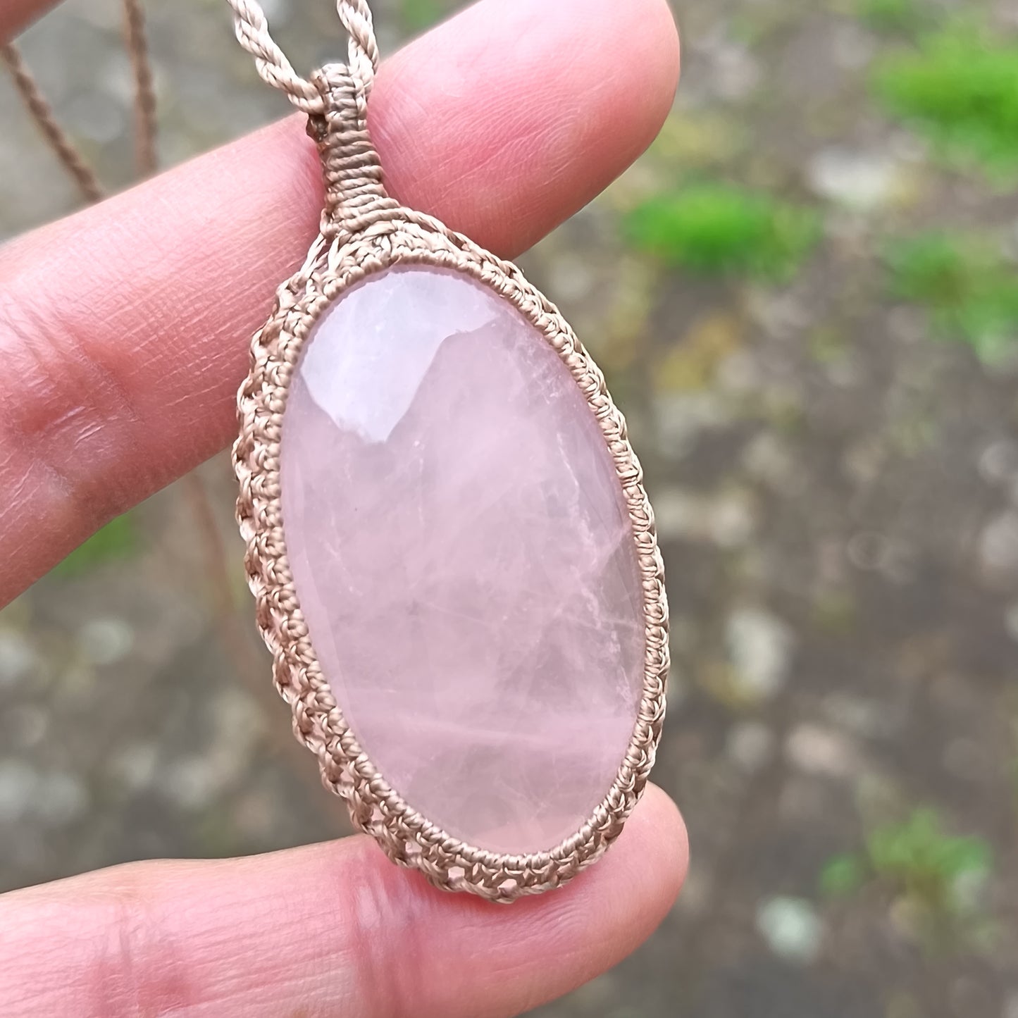 Rose Quartz Macrame Necklace | Pendant size 5.4 cm