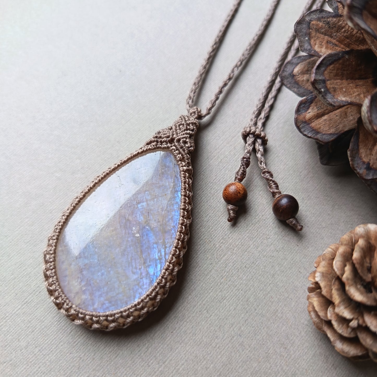 Moonstone Macrame Necklace | Pendant size 6.2 cm