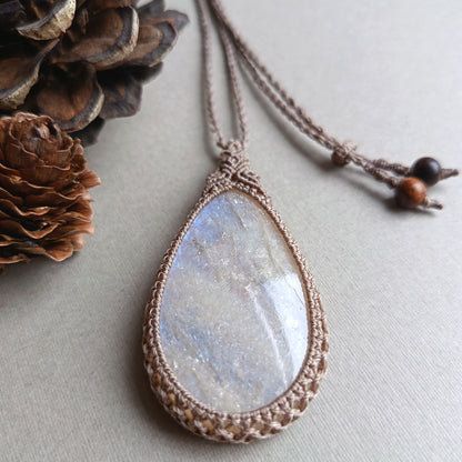 Moonstone Macrame Necklace | Pendant size 6.2 cm