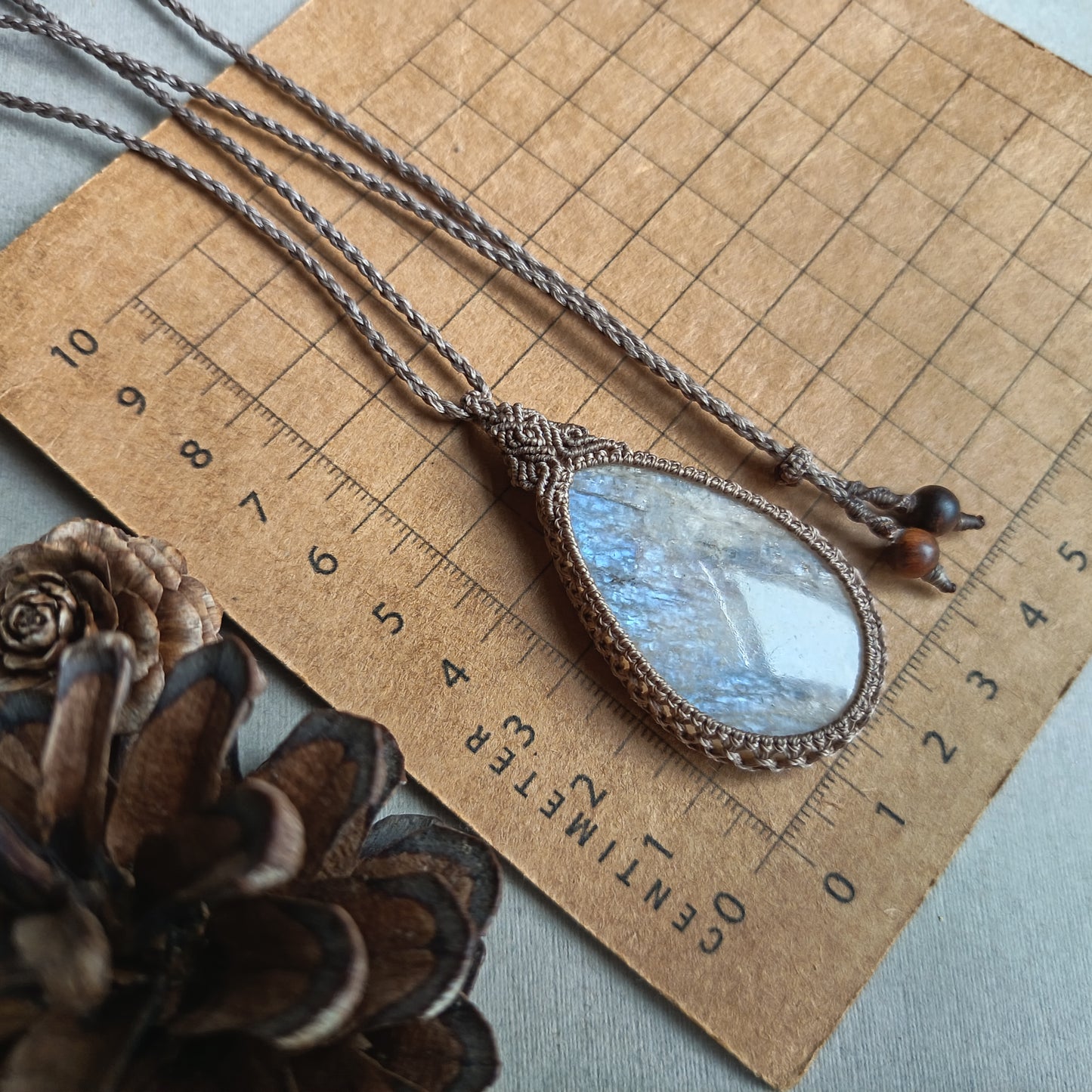 Moonstone Macrame Necklace | Pendant size 6.2 cm