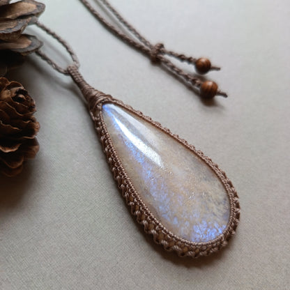 Moonstone Macrame Necklace | Pendant size 7.6 cm