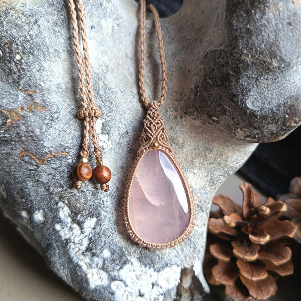 Rose Quartz Macrame Necklace | Pendant size 5.5 cm