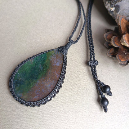 Moss Agate Macrame Necklace | Pendant size 6 cm