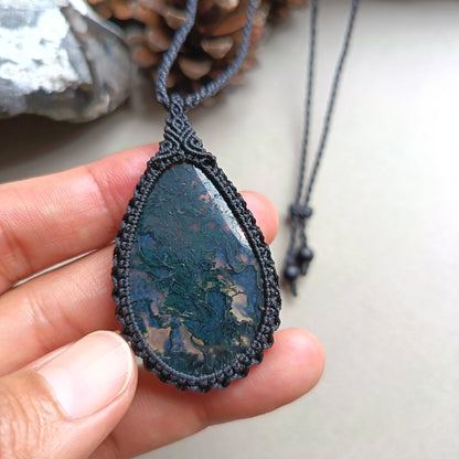 Moss Agate Macrame Necklace | Pendant size 5.7 cm