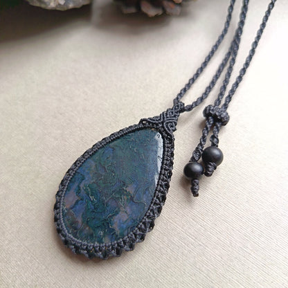 Moss Agate Macrame Necklace | Pendant size 5.7 cm