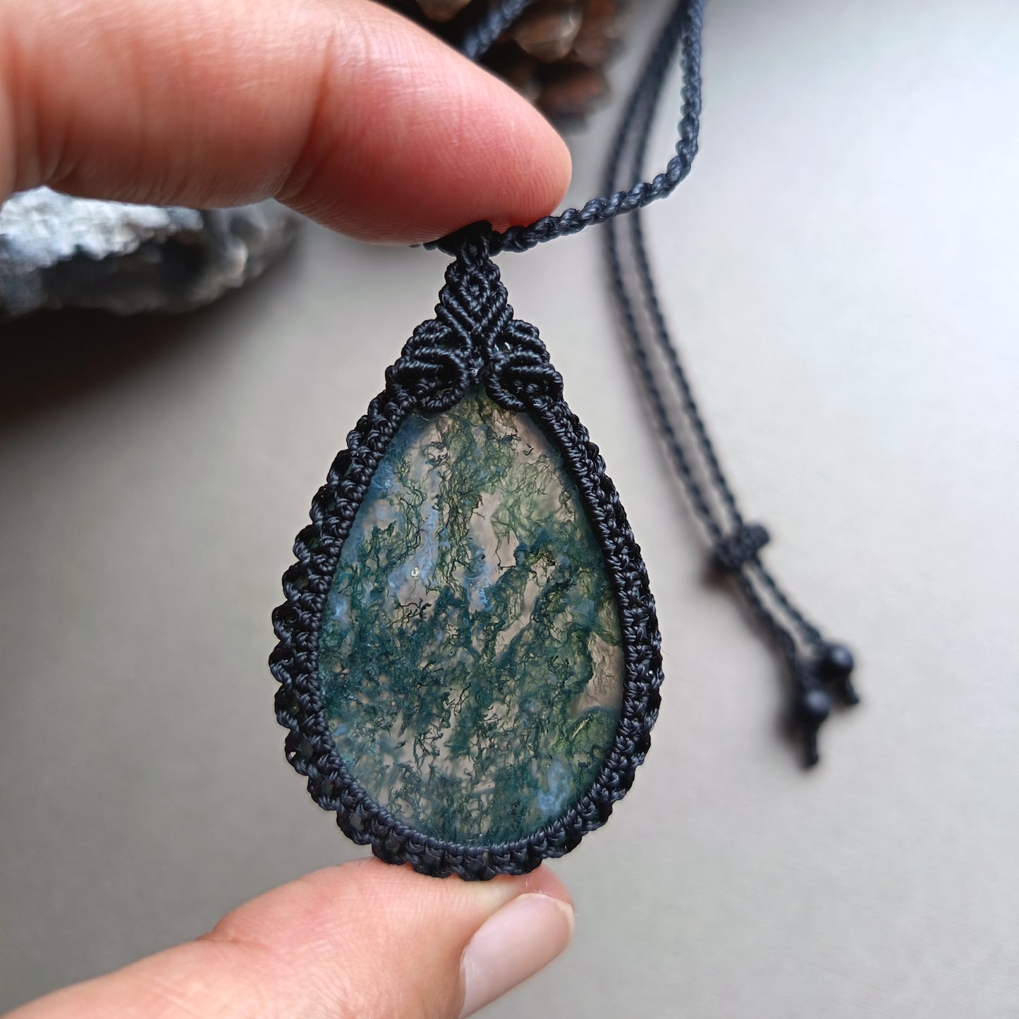 Moss Agate Macrame Necklace | Pendant size 5.5 cm