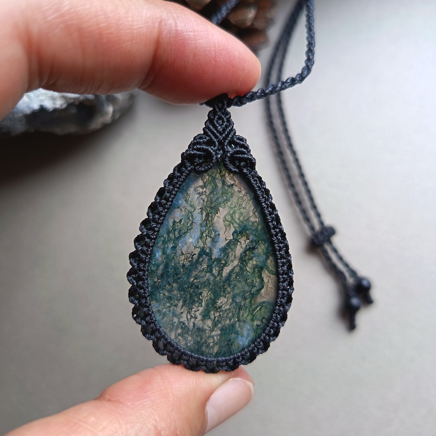 Moss Agate Macrame Necklace | Pendant size 5.5 cm