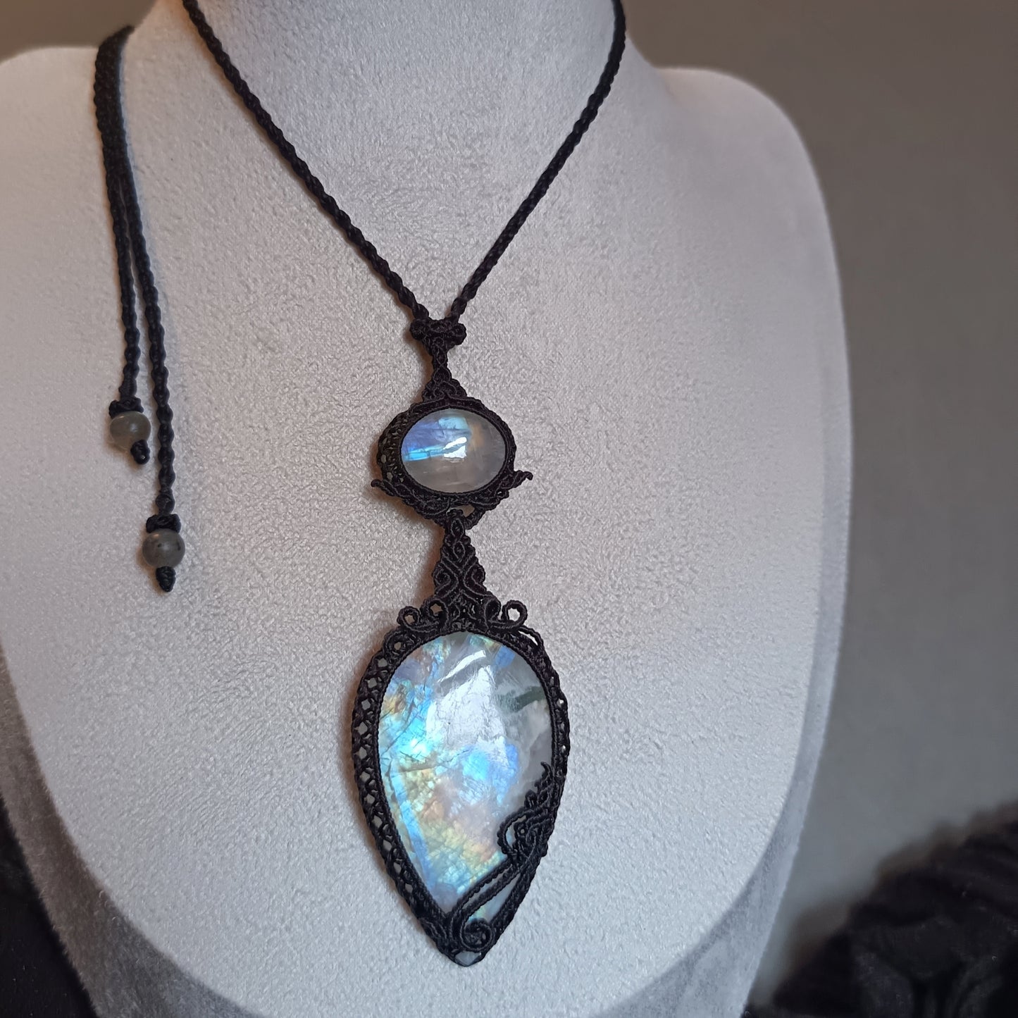 Moonstone Macrame Necklace | Pendant size 9.5 cm
