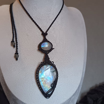 Moonstone Macrame Necklace | Pendant size 9.5 cm
