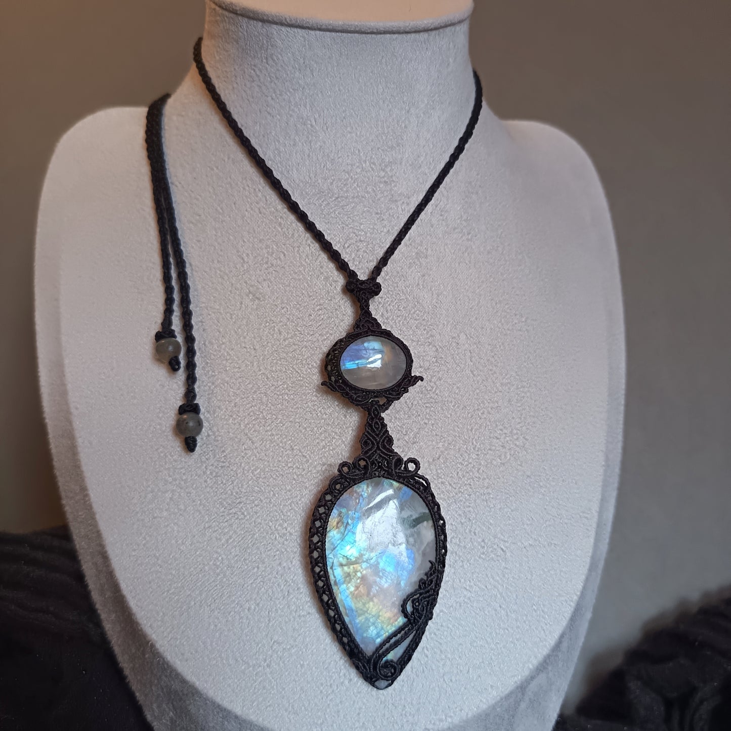Moonstone Macrame Necklace | Pendant size 9.5 cm