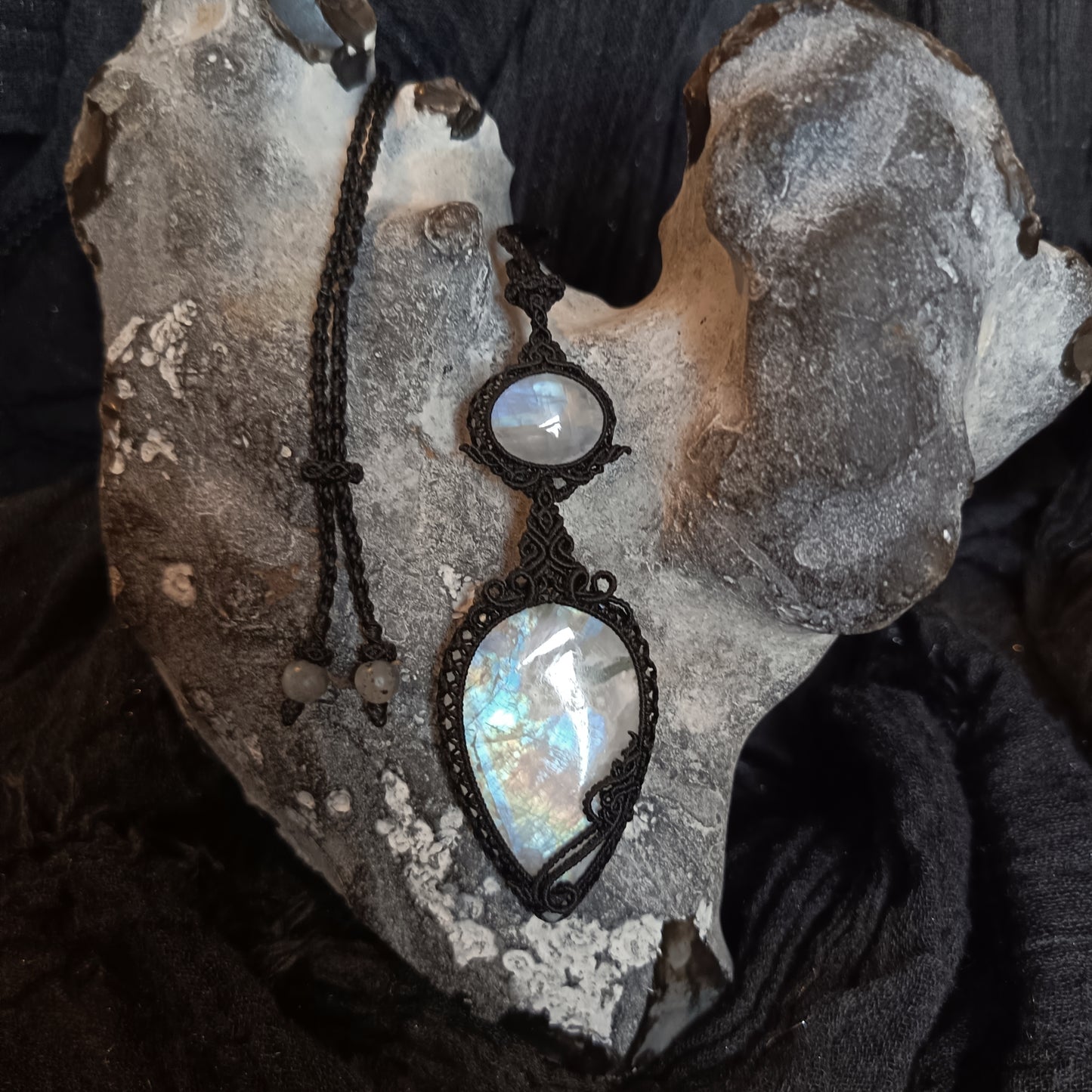 Moonstone Macrame Necklace | Pendant size 9.5 cm