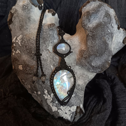 Moonstone Macrame Necklace | Pendant size 9.5 cm
