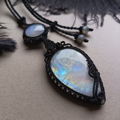 Moonstone Macrame Necklace | Pendant size 9.5 cm