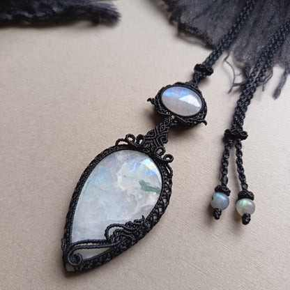 Moonstone Macrame Necklace | Pendant size 9.5 cm