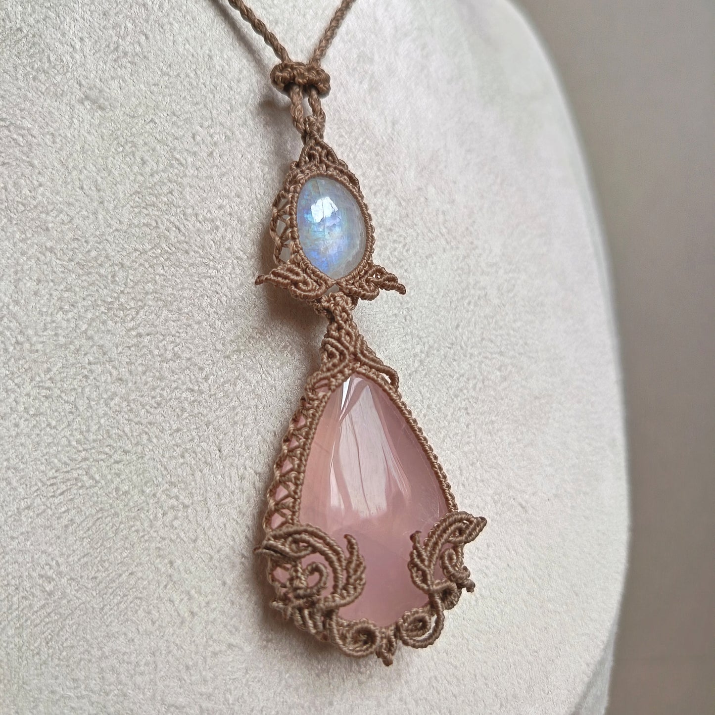 Rose Quartz Moonstone Macrame Necklace | Pendant size 8 cm