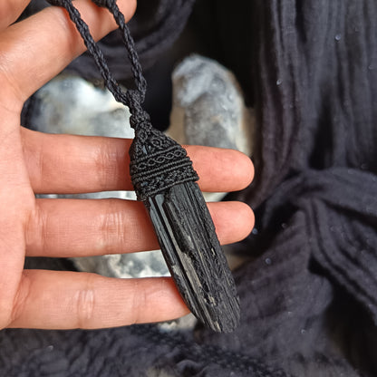 Black Tourmaline Macrame Necklace | Pendant size 8.2 cm