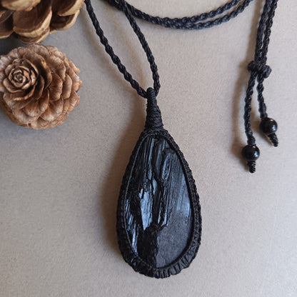 Black Tourmaline Macrame Necklace | Pendant size 6.5 cm