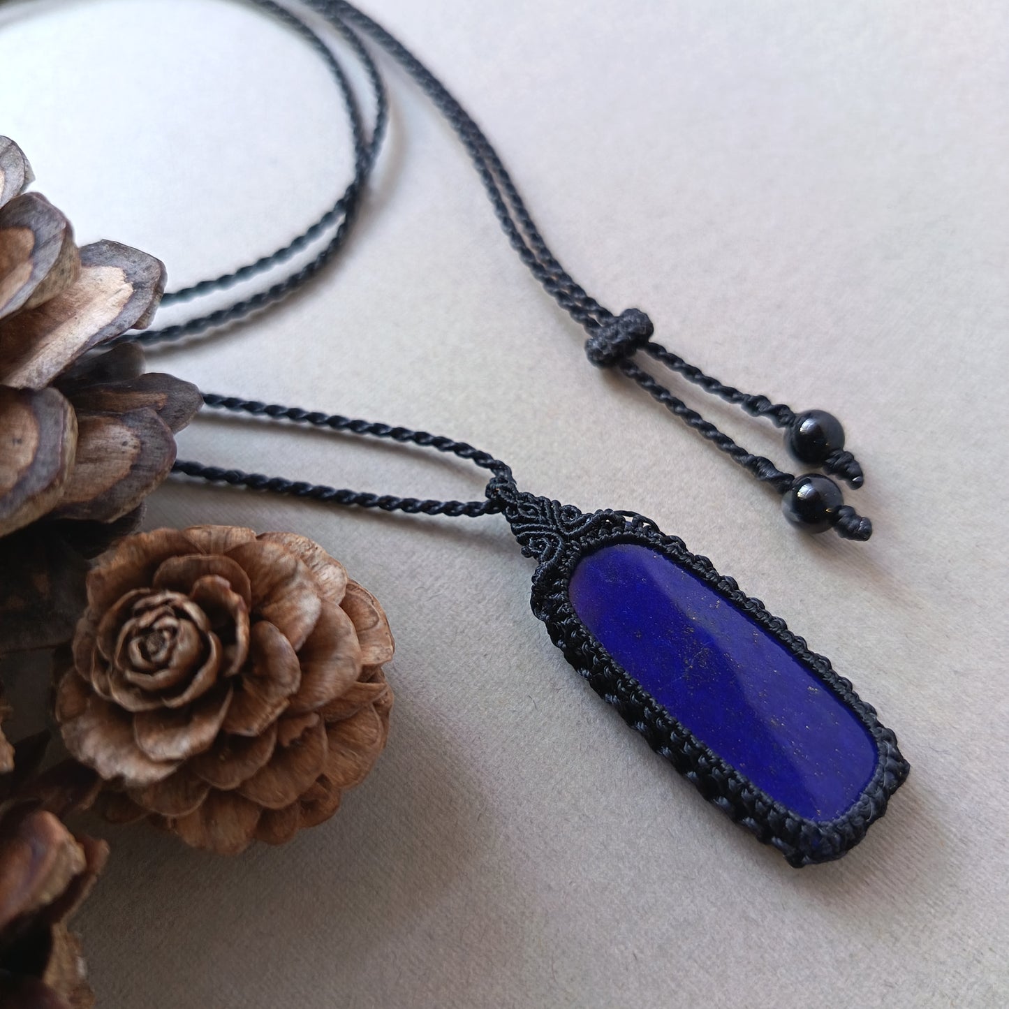 Lapis Lazuli Macrame Necklace | Pendant size 4.7 cm