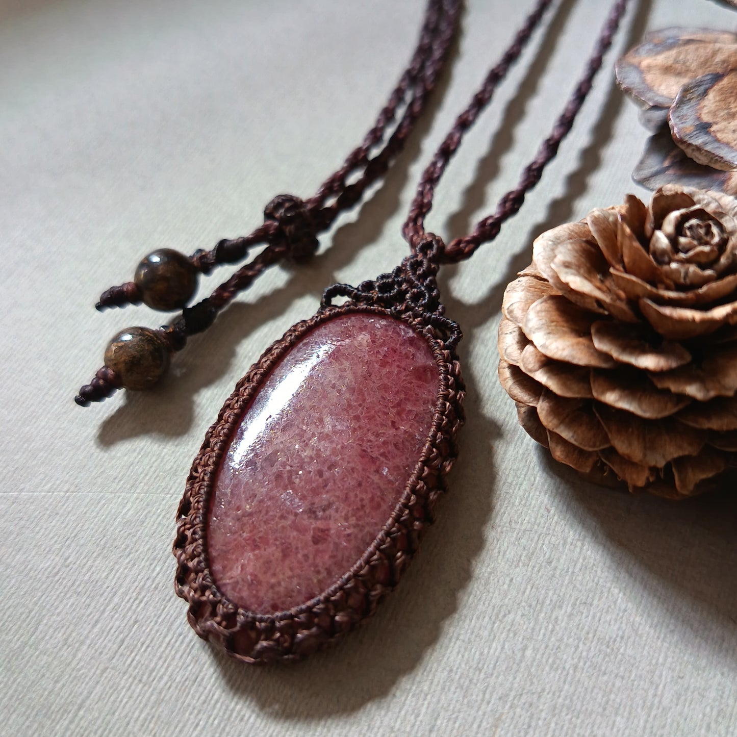 Rhodonite Macrame Necklace | Pendant size 5 cm