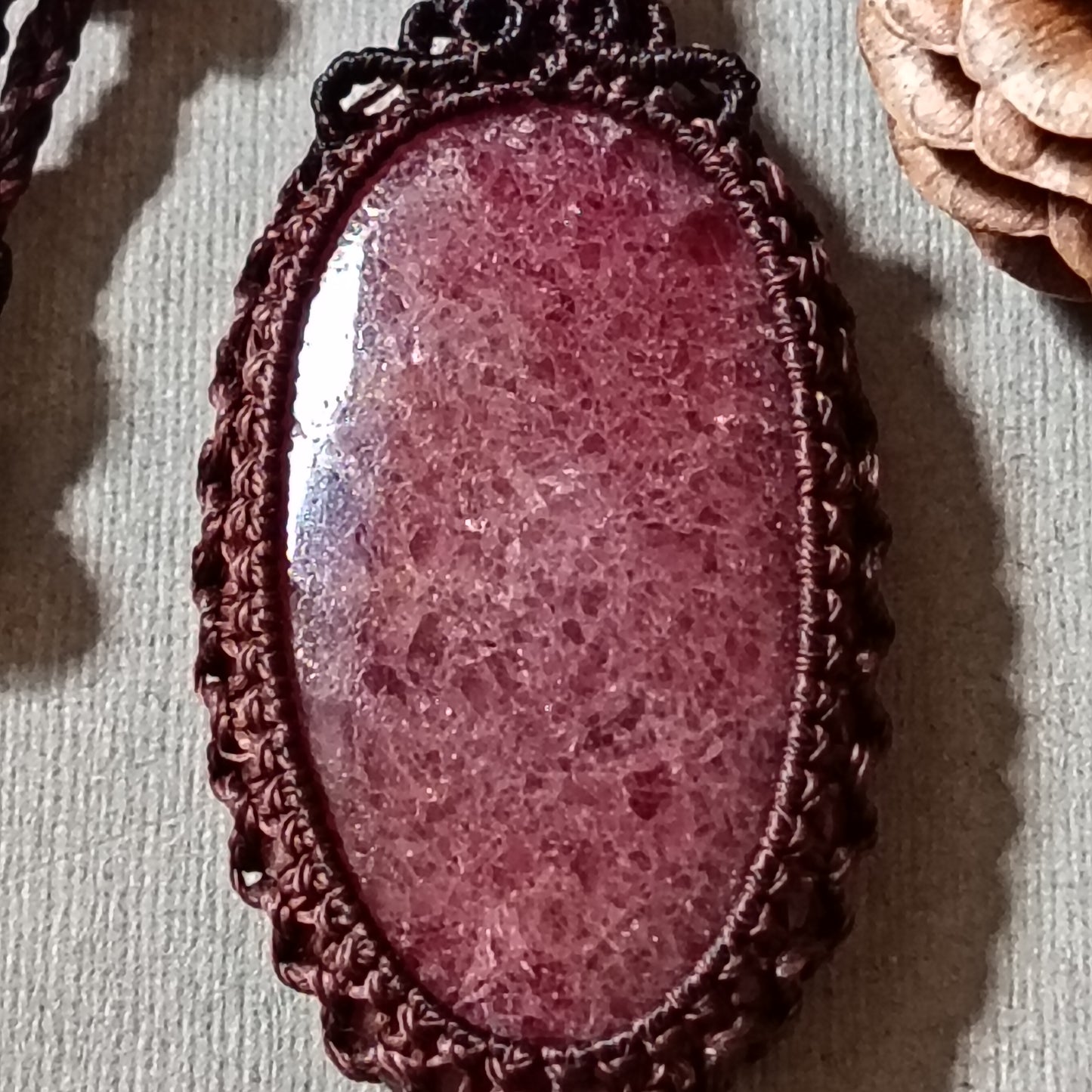 Rhodonite Macrame Necklace | Pendant size 5 cm