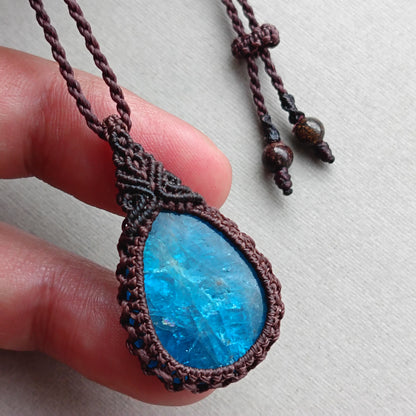Apatite Macrame Necklace | Pendant size 3.8 cm
