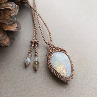 Moonstone Macrame Necklace | Pendant size 4.5 cm