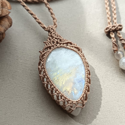 Moonstone Macrame Necklace | Pendant size 4.5 cm