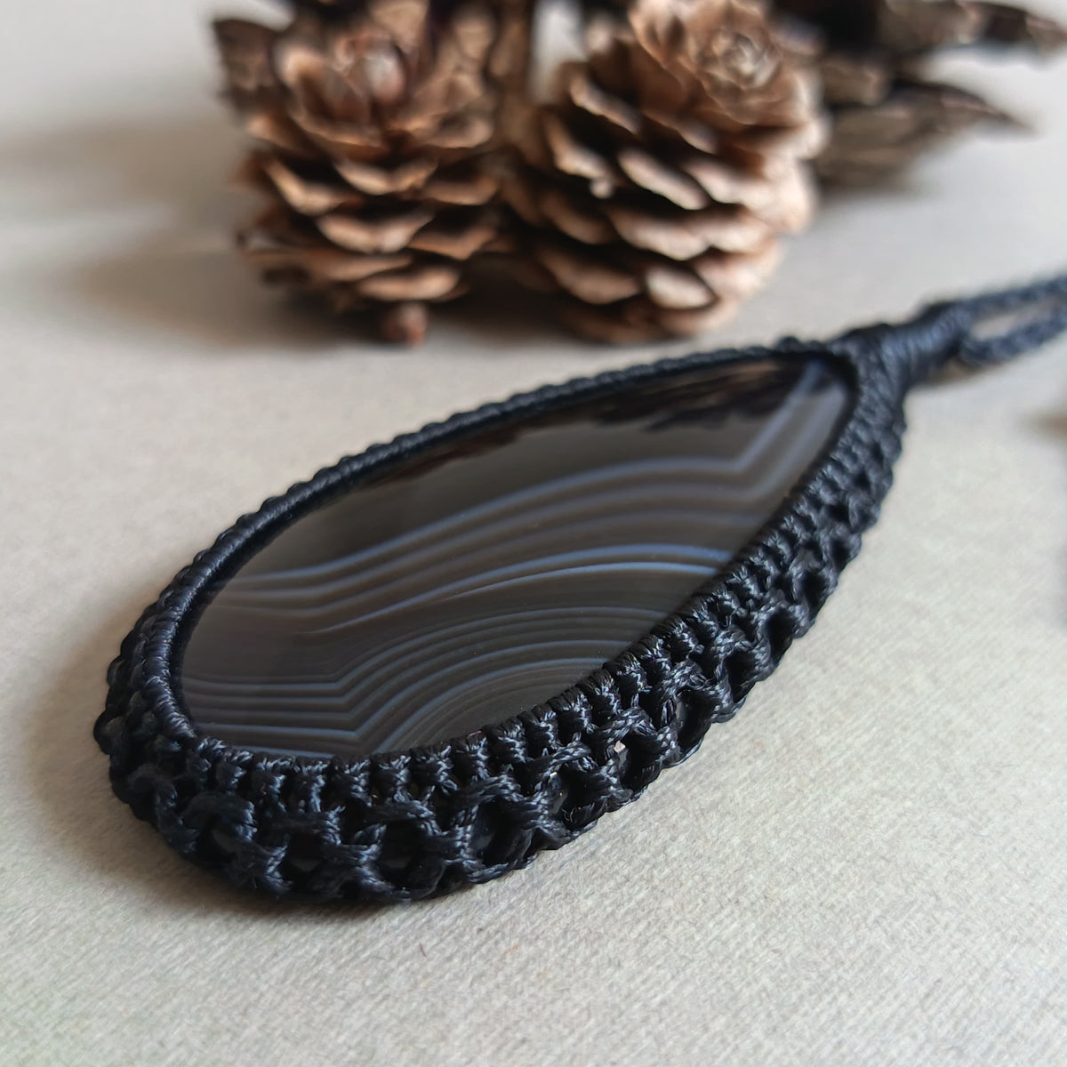 Onyx Macrame Necklace | Pendant size 8 cm