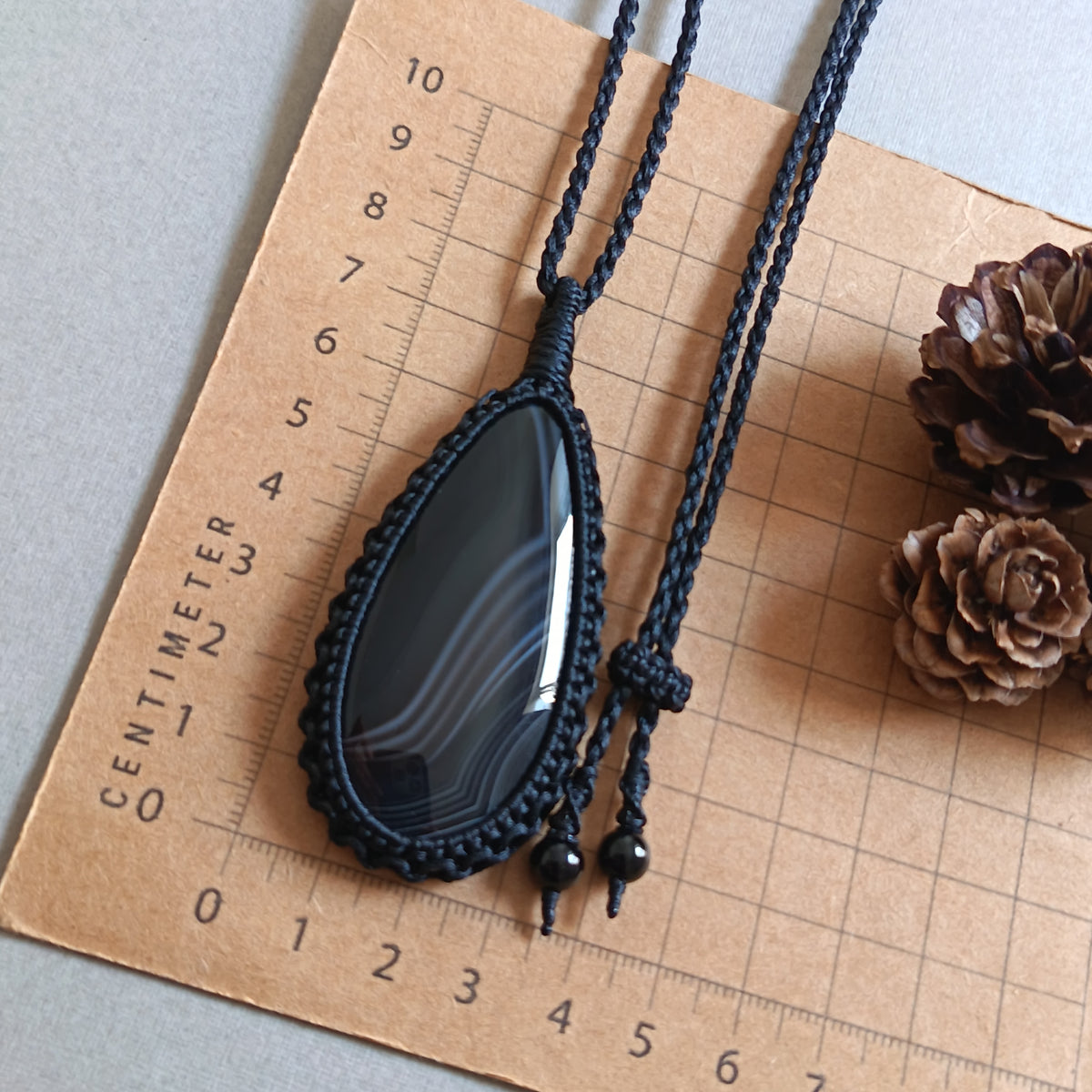 Onyx Macrame Necklace | Pendant size 8 cm