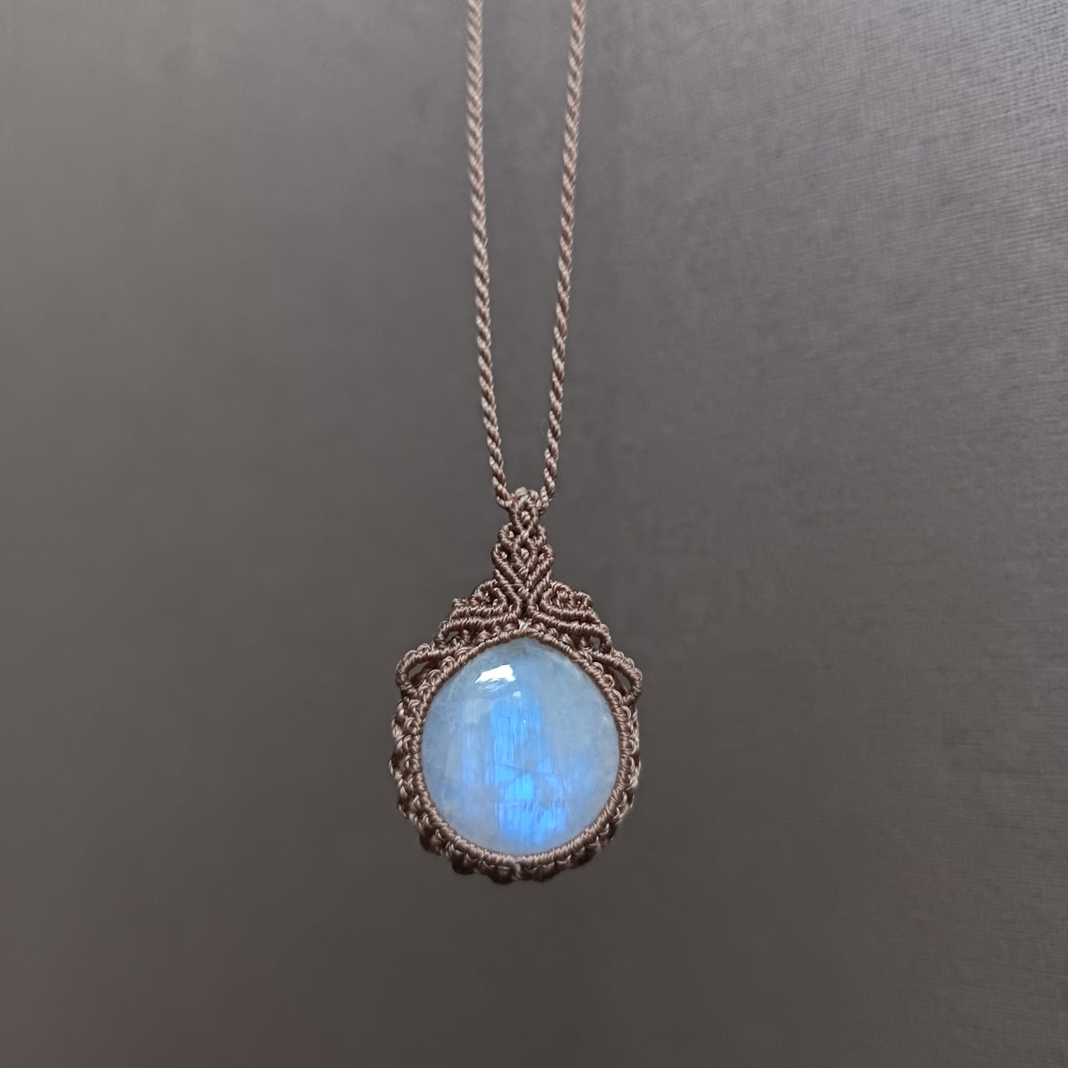 Moonstone Macrame Necklace | Pendant size 3.5 cm