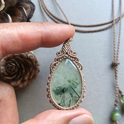Prehnite Macrame Necklace | Pendant size 4.5 cm